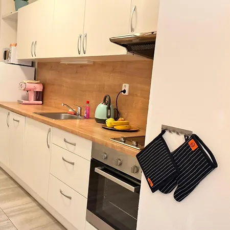 Vlhka Apartment